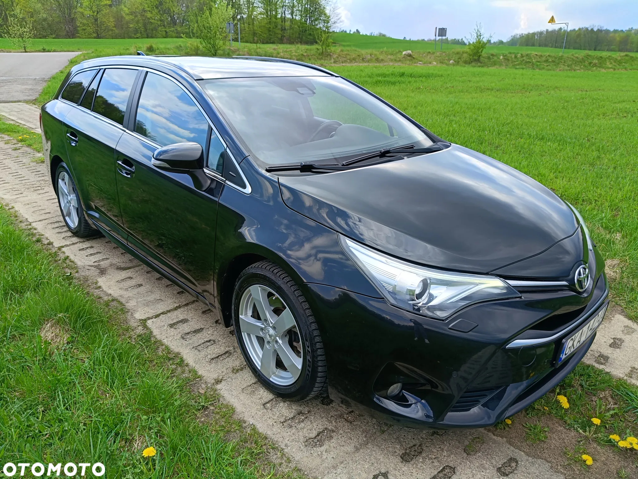 Toyota Avensis 2.0 D-4D Prestige - 2
