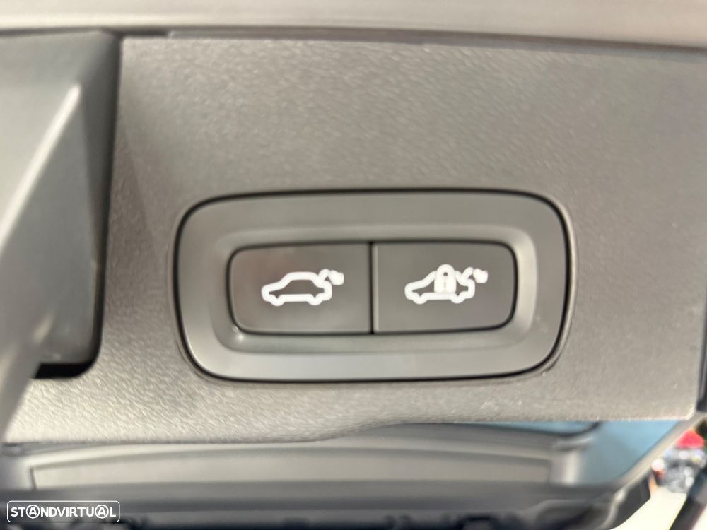 Volvo XC 40 2.0 D4 Inscription AWD - 23