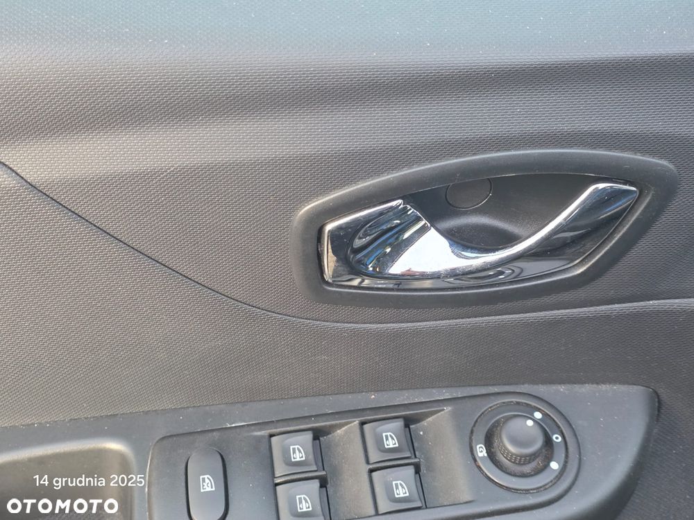 Renault Captur - 8