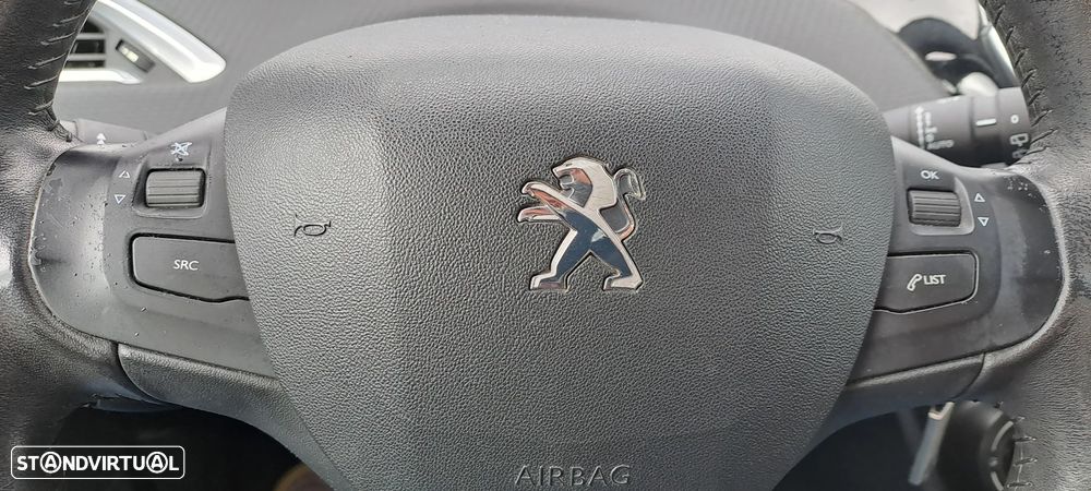 Peugeot 208 1.6 BlueHDi Style - 10