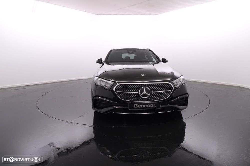 Mercedes-Benz E 300 de - 12