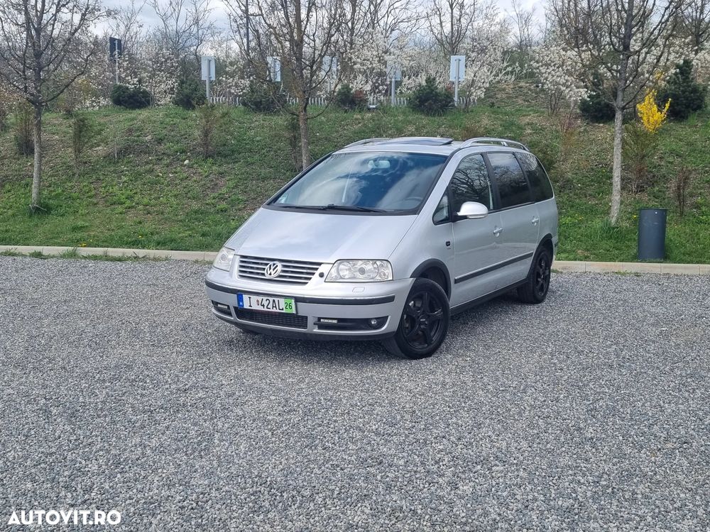 Volkswagen Sharan 1.9 TDI 4Motion Goal - 1