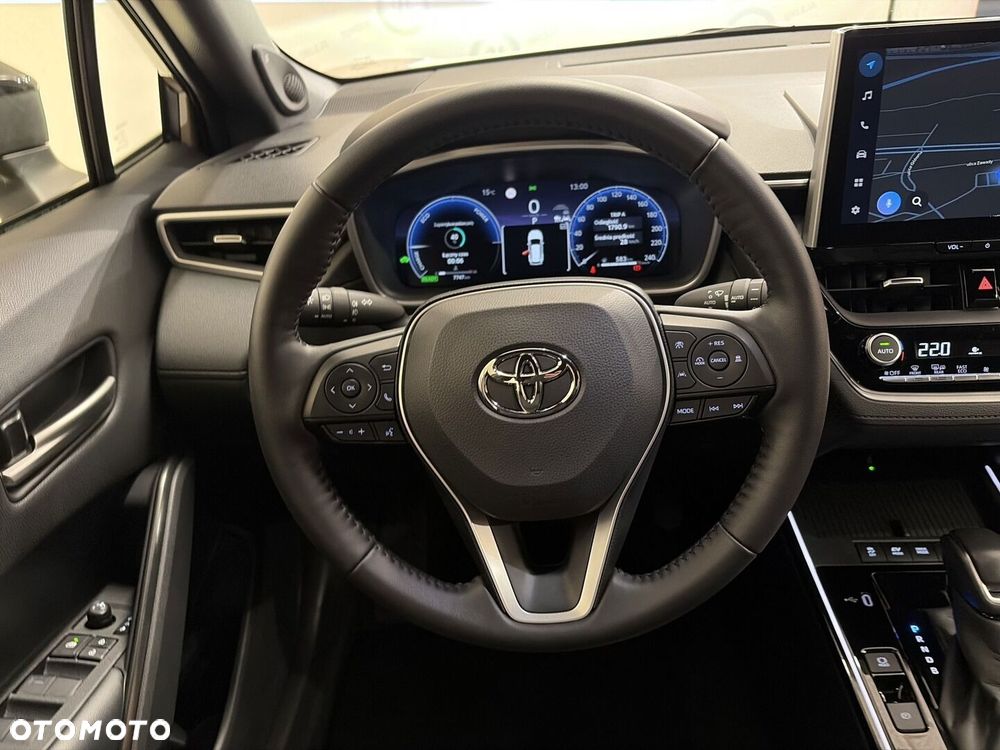 Toyota Corolla Cross - 12