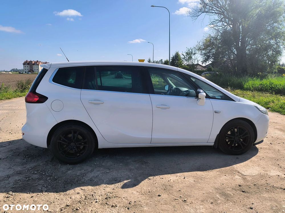 Opel Zafira 1.6 T SIDI Cosmo S&S - 10
