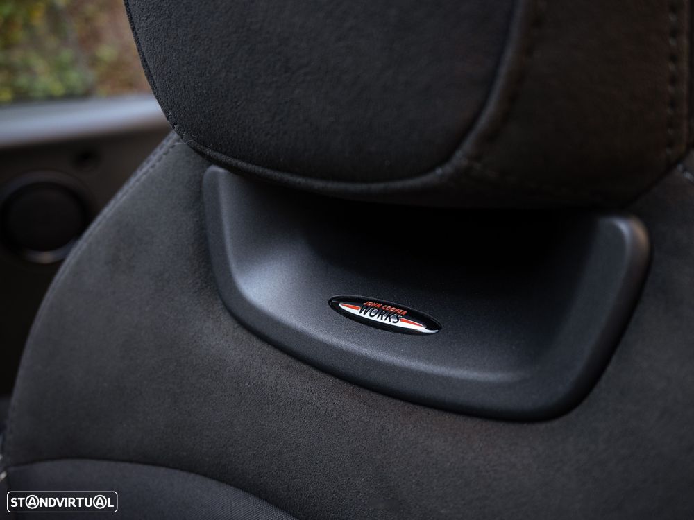MINI Cabrio John Cooper Works Auto Desportiva - 23