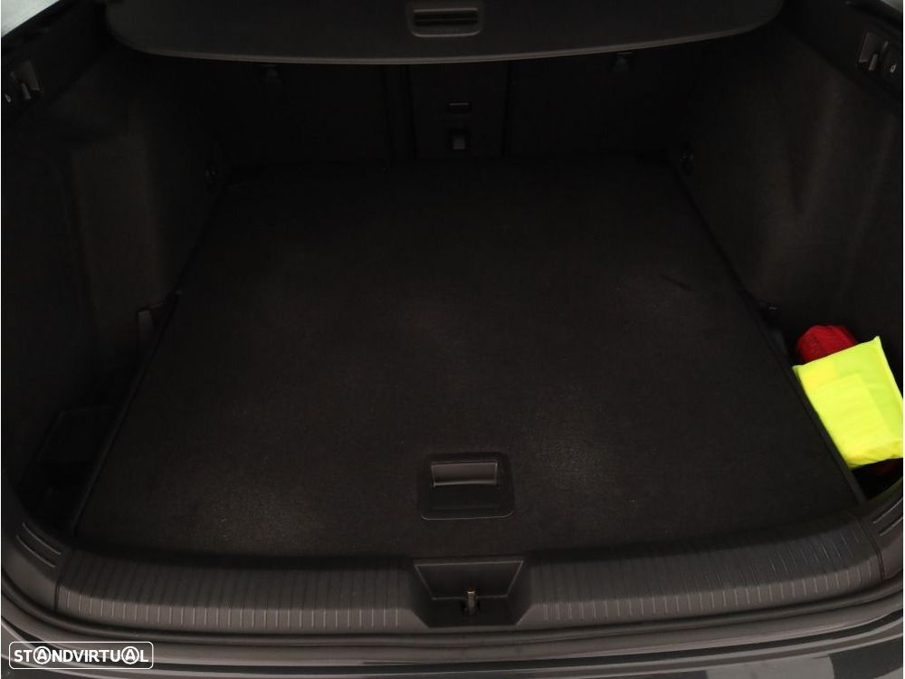 VW Golf Variant 2.0 TDi Life - 16