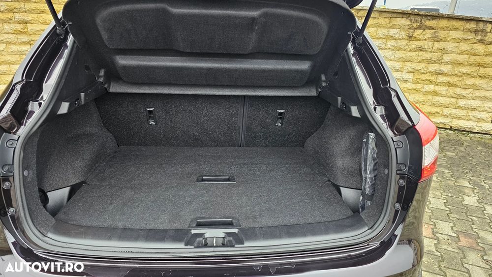 Nissan Qashqai 1.2 DIG-T TEKNA - 23