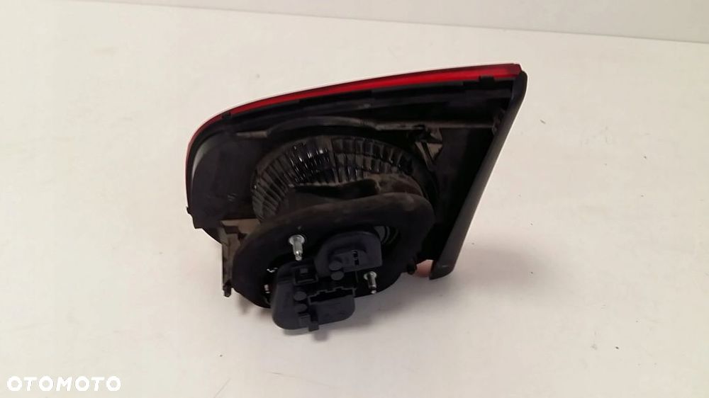 VW GOLF VI 6 LEWA LAMPA tylna w klapę hb 08-12 - 2