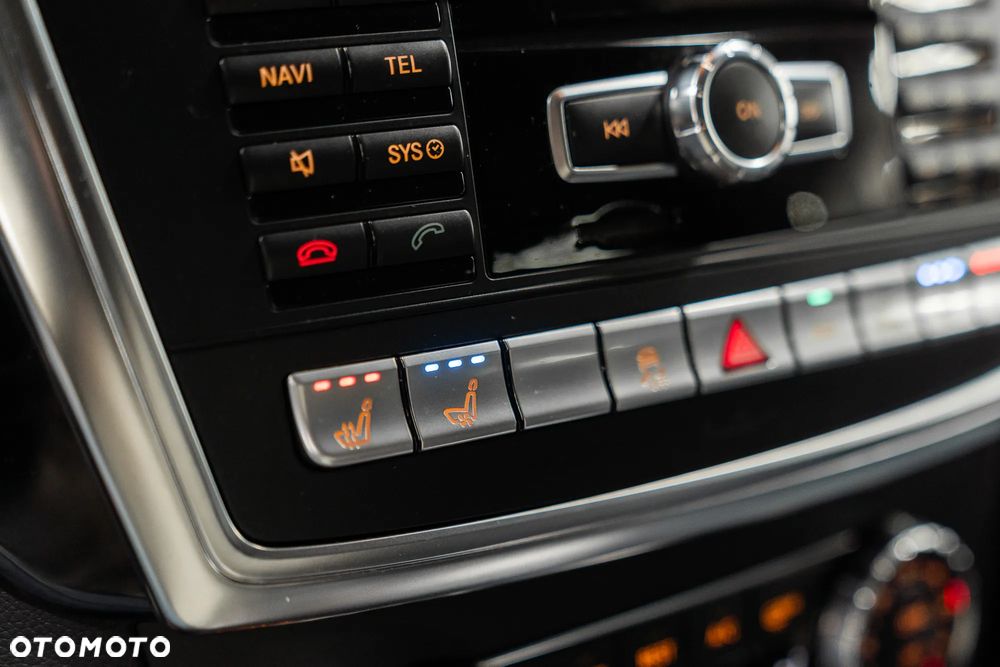 Mercedes-Benz GL 350 BlueTEC 4Matic 7G-TRONIC - 25