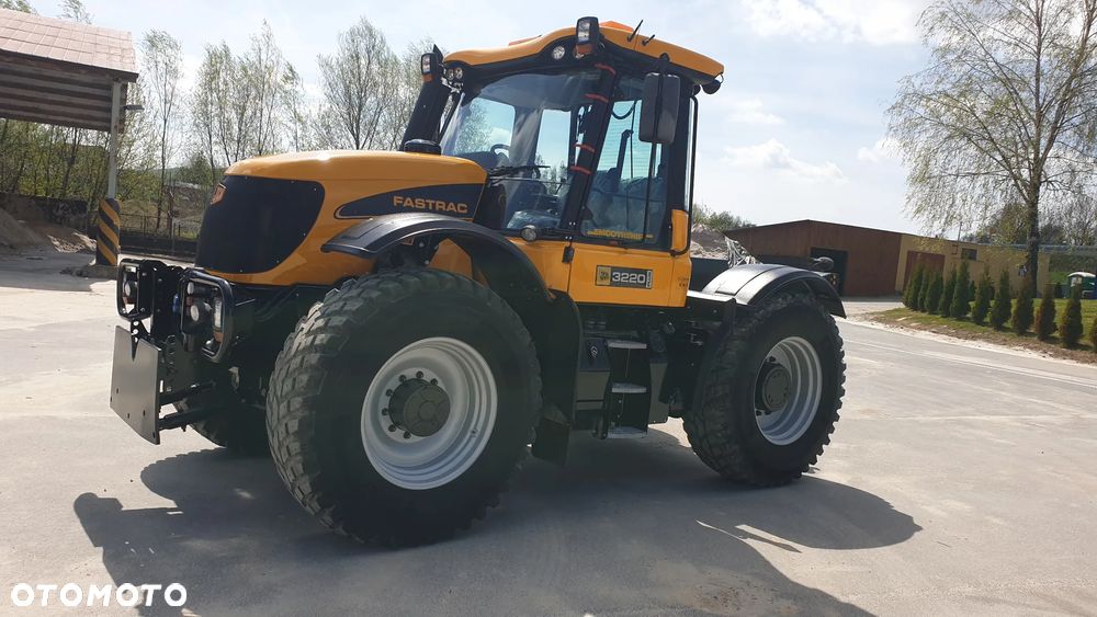 JCB FASTRAC 3220 PLUS - 11