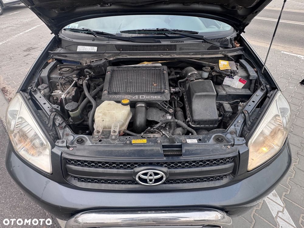 Toyota RAV4 2.0 D-4D 4x4 - 5