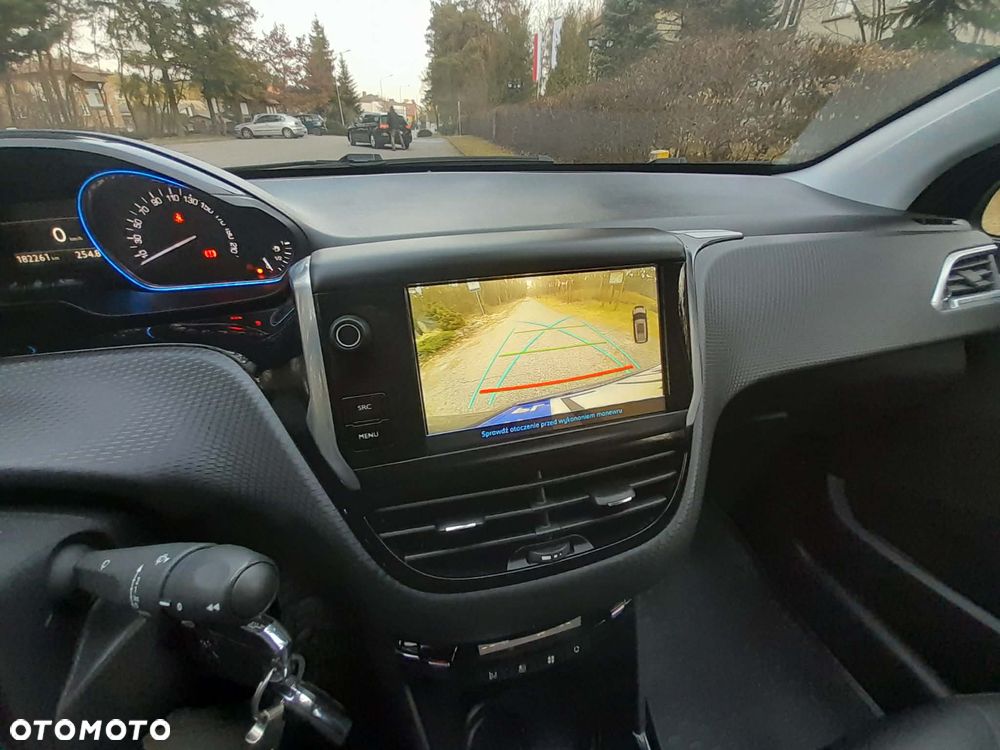 Peugeot 2008 1.5 BlueHDi Allure - 13