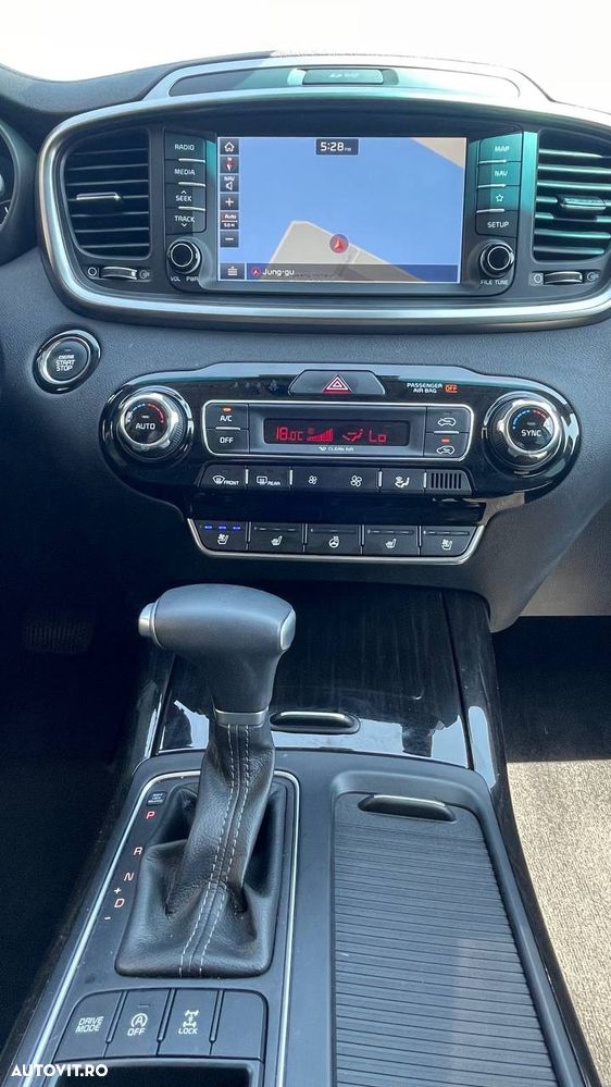 Kia Sorento 2.0 DSL 6AT 4x4 Cosmo - 10