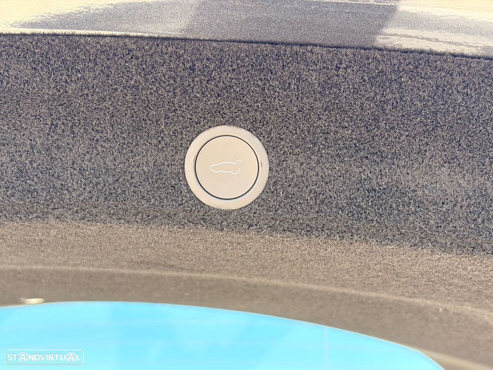Tesla Model Y Long Range Tração Integral - 23