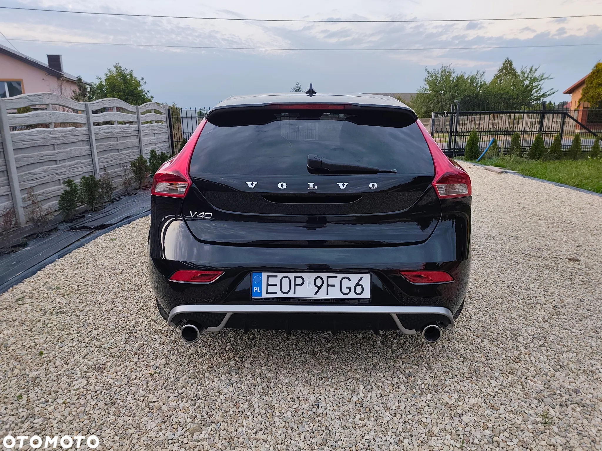 Volvo V40 D2 R-Design Summum - 14