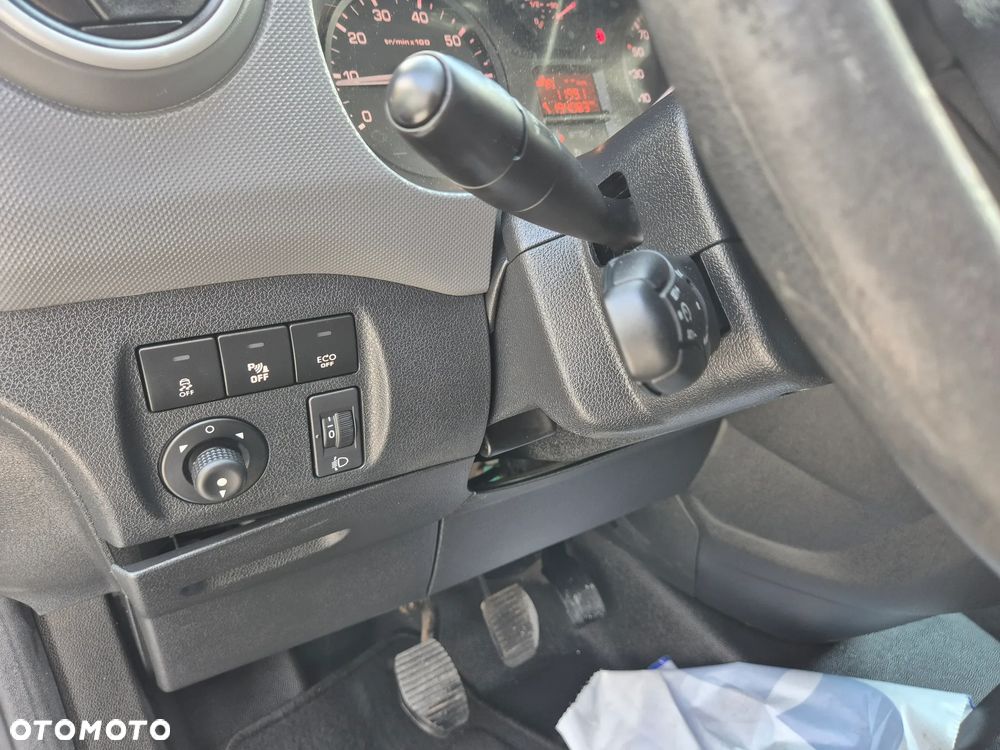 Peugeot PARTNER - 29
