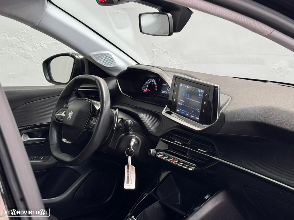 Peugeot 208 - 21