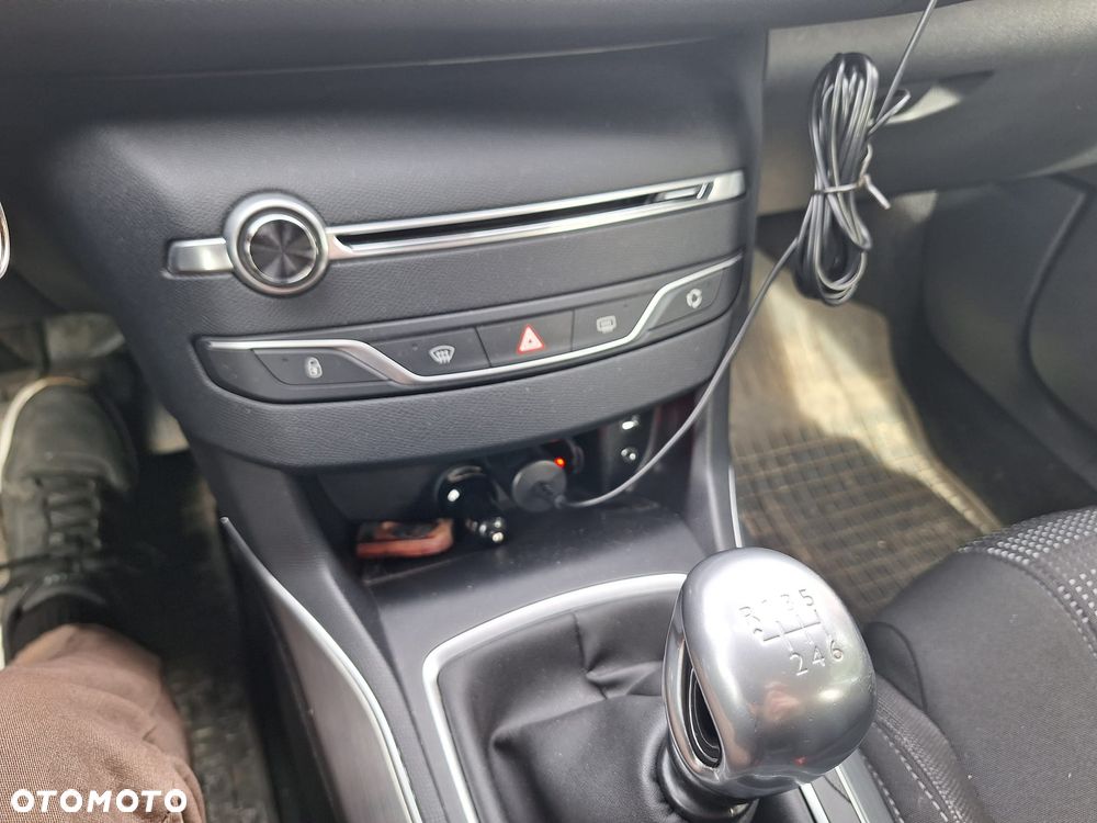 Peugeot 308 1.2 PureTech Active S&S - 20