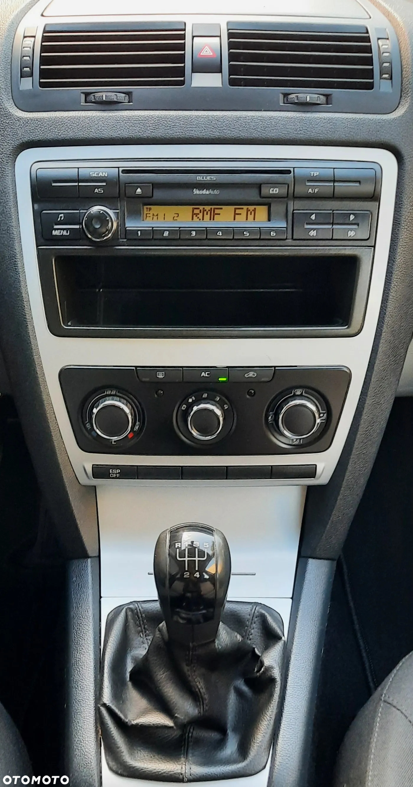 Skoda Octavia 1.6 Ambiente EU5 - 8