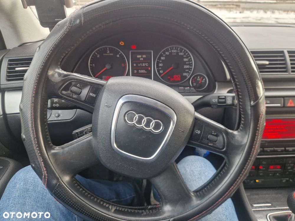 Audi A4 Avant 2.0 TDI - 8