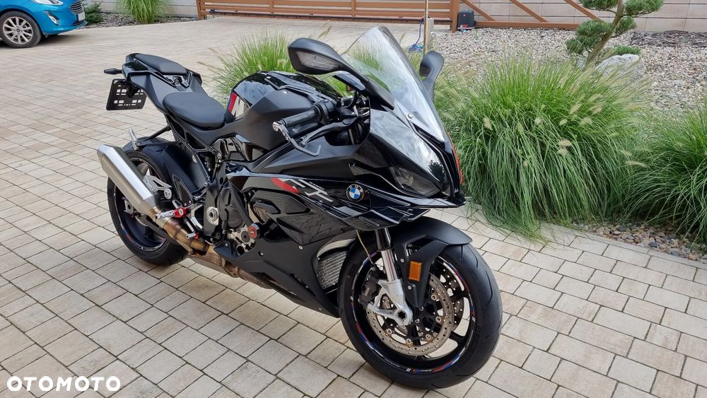 BMW S - 16
