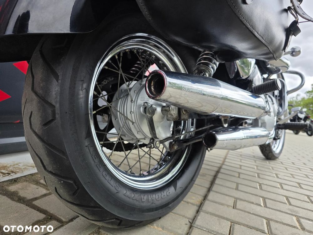 Suzuki Intruder - 19