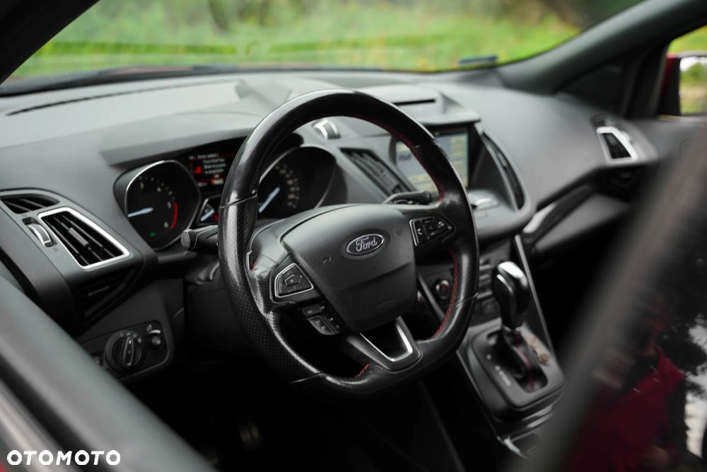 Ford Kuga 2.0 TDCi AWD ST-Line - 15