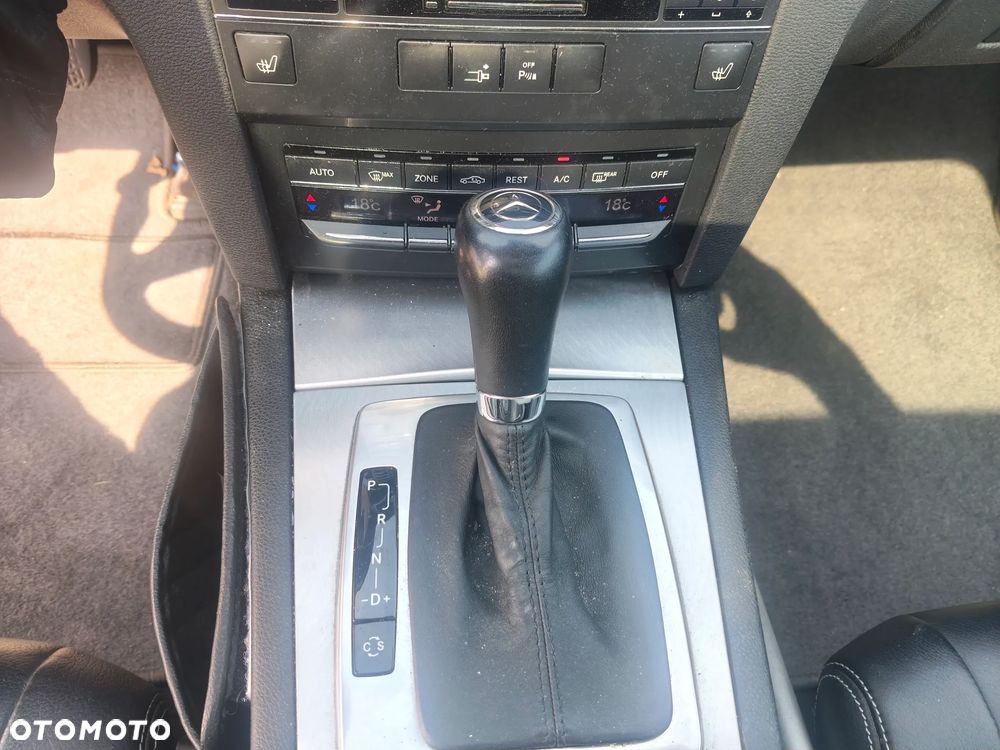 Mercedes-Benz Klasa E 350 CGI BlueEffICIENCY - 28
