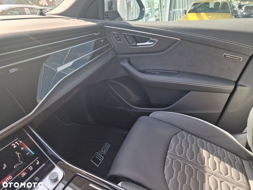 Audi RS Q8 - 31