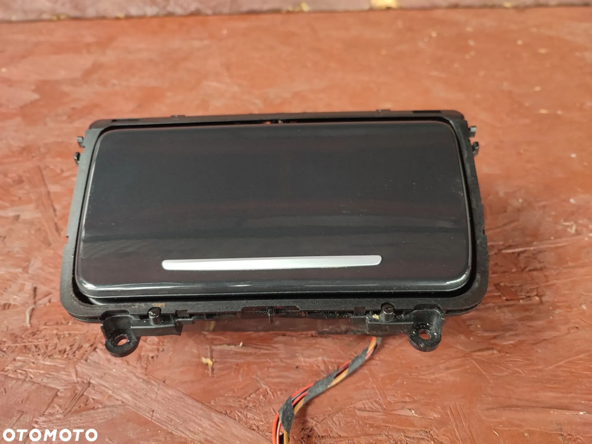 BMW F10 / F11 ORYGINALNY SCHOWEK / UCHWYT NA NAPOJE / CUP-HOLDER / DEKOR W KOL. SCHWARZ O NR. 9 241 714 OEM - 1