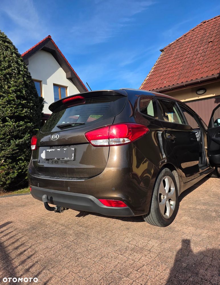 Kia Carens 1.6 GDI L - 10