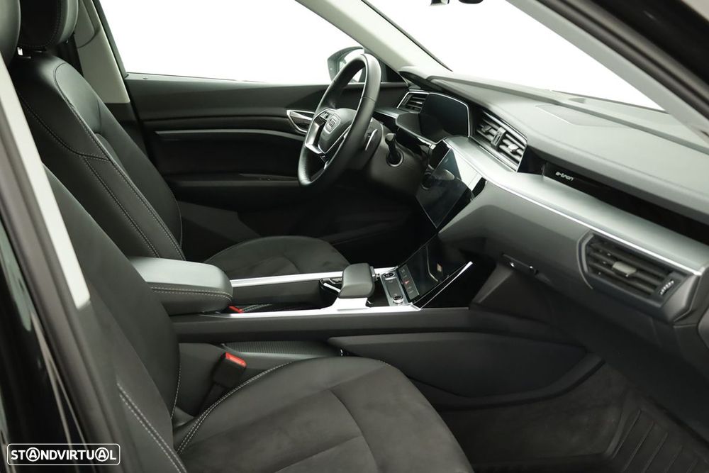 Audi Q8 e-Tron Sportback 55 quattro Advanced - 23