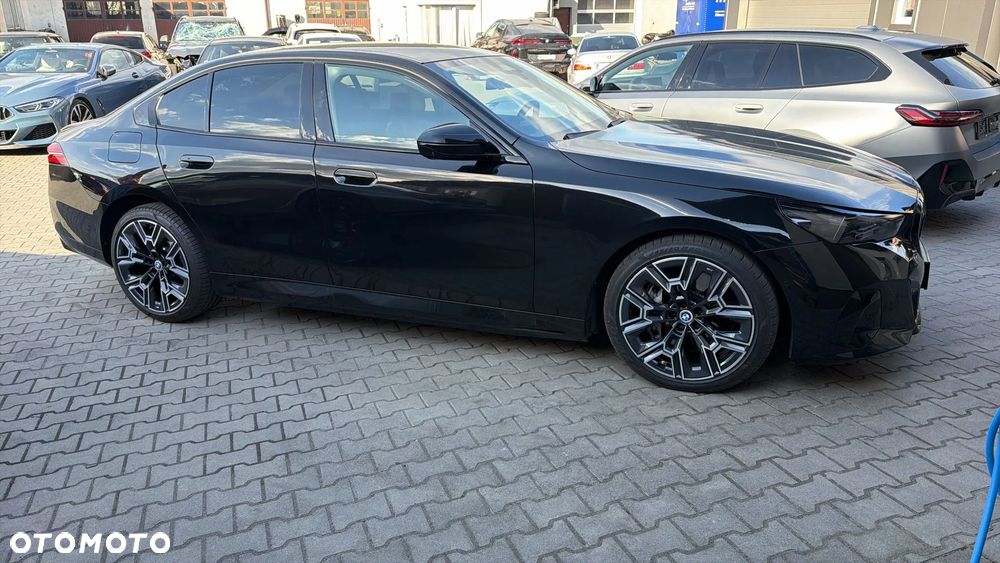 BMW Seria 5 550e xDrive - 2
