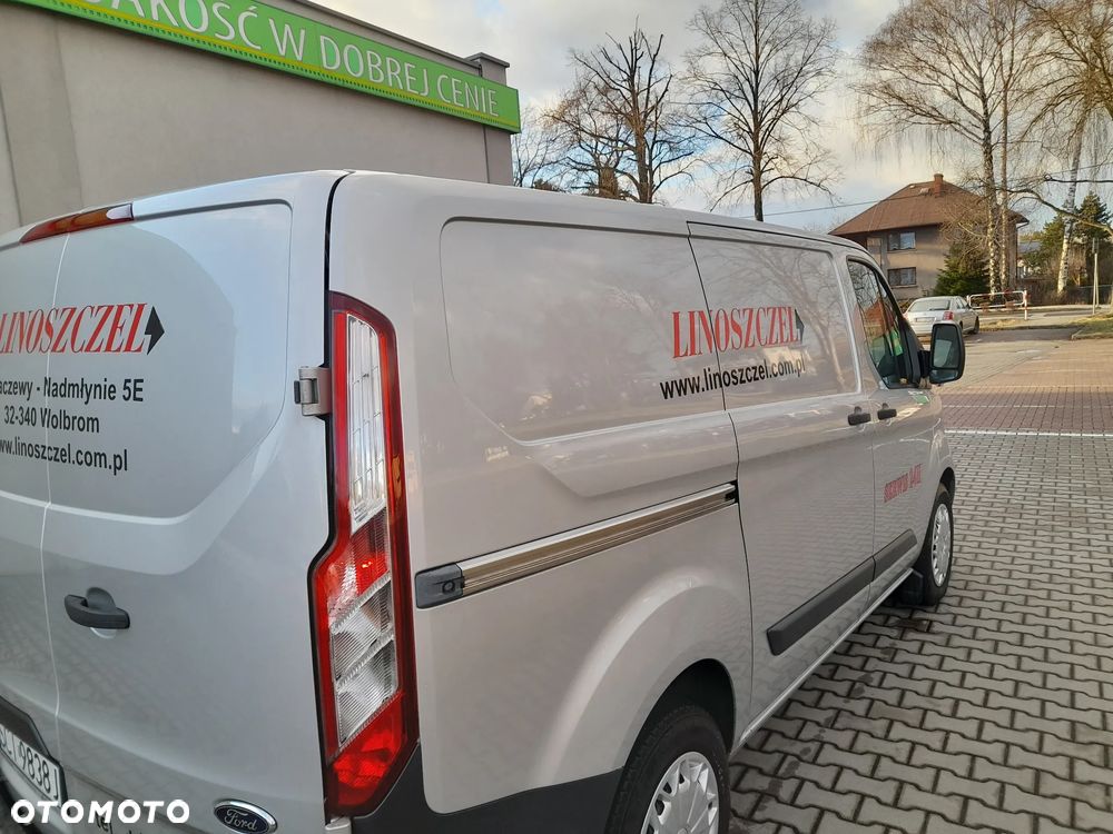 Ford Transit Custom - 11