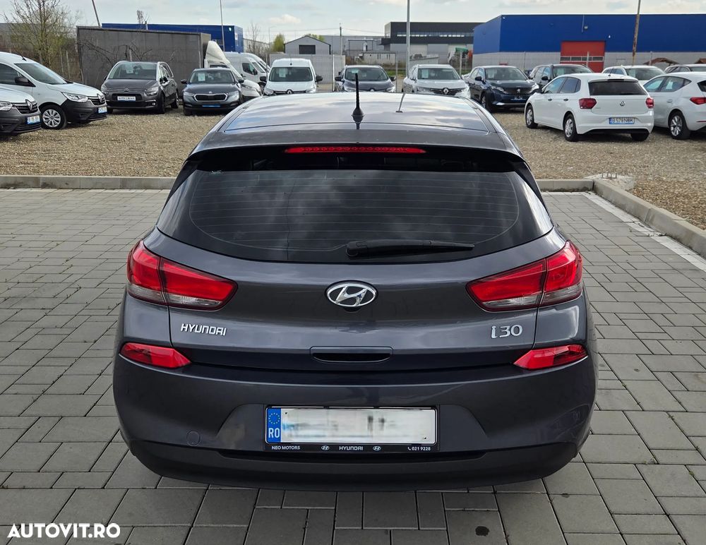 Hyundai i30 1.4 100CP 5DR M/T Classic+ - 5