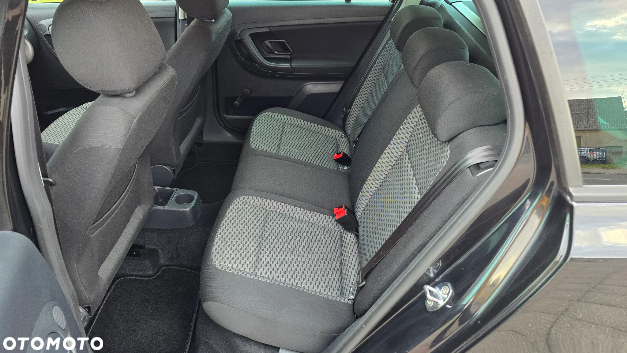 Skoda Fabia - 25