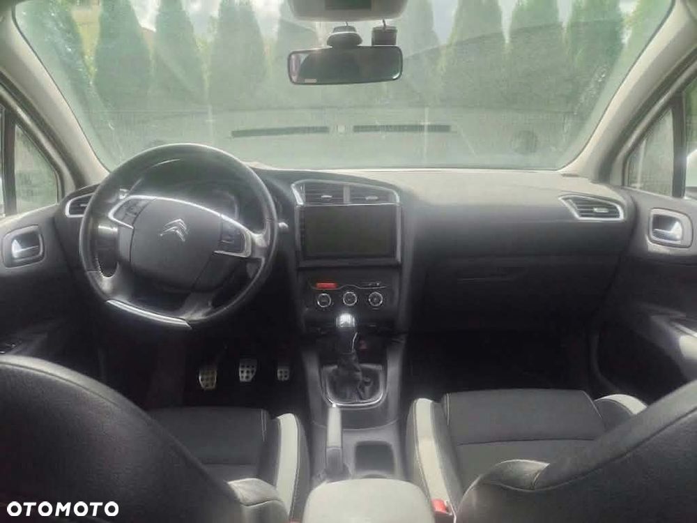 Citroën C4 1.6 BlueHDi Feel - 21