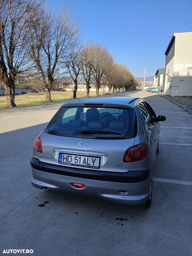 Peugeot 206 - 8
