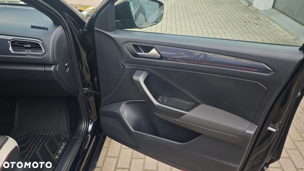 Volkswagen T-Roc - 21