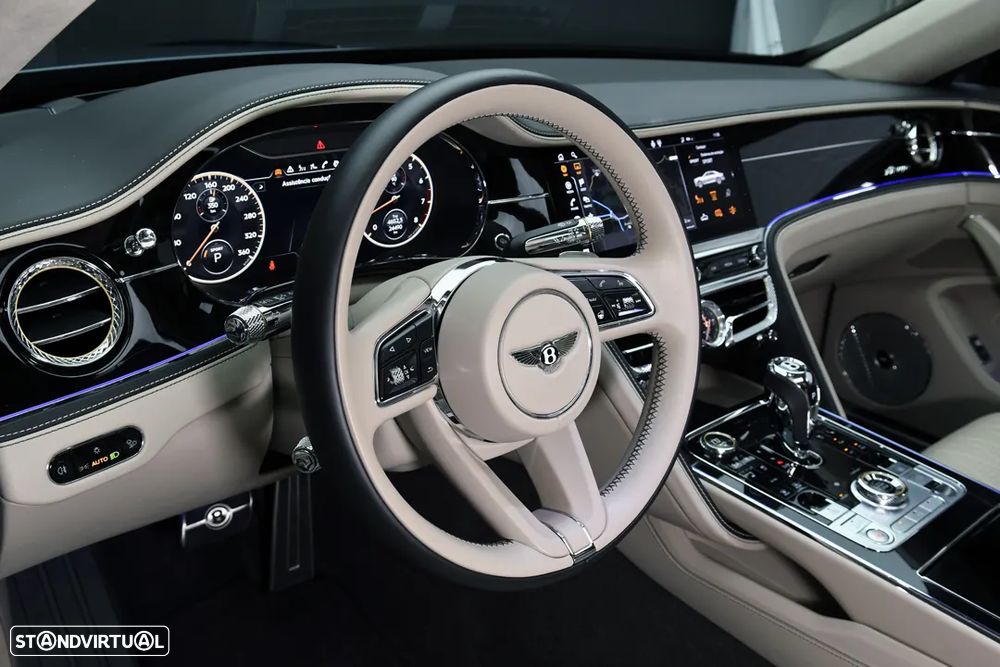 Bentley Flying Spur V8 Azure - 27