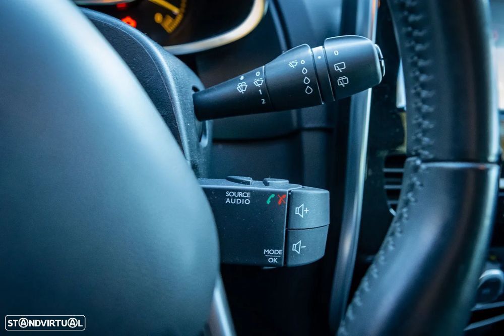 Renault Clio 0.9 TCE Limited - 8