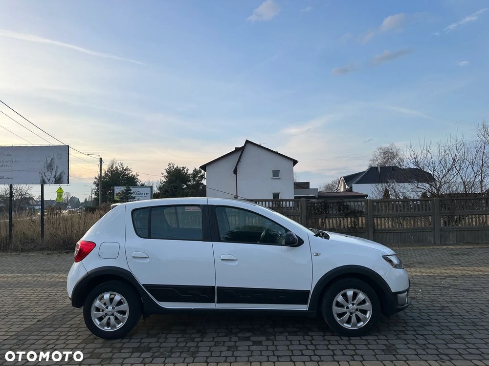 Dacia Sandero Stepway TCe 90 (S&S) Celebration - 13