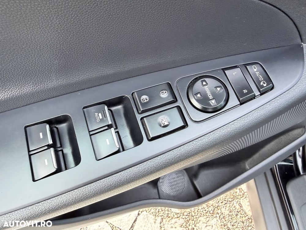 Hyundai Tucson blue 2.0 CRDi 4WD Premium - 11