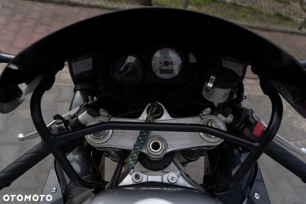 Suzuki GSX-R - 22