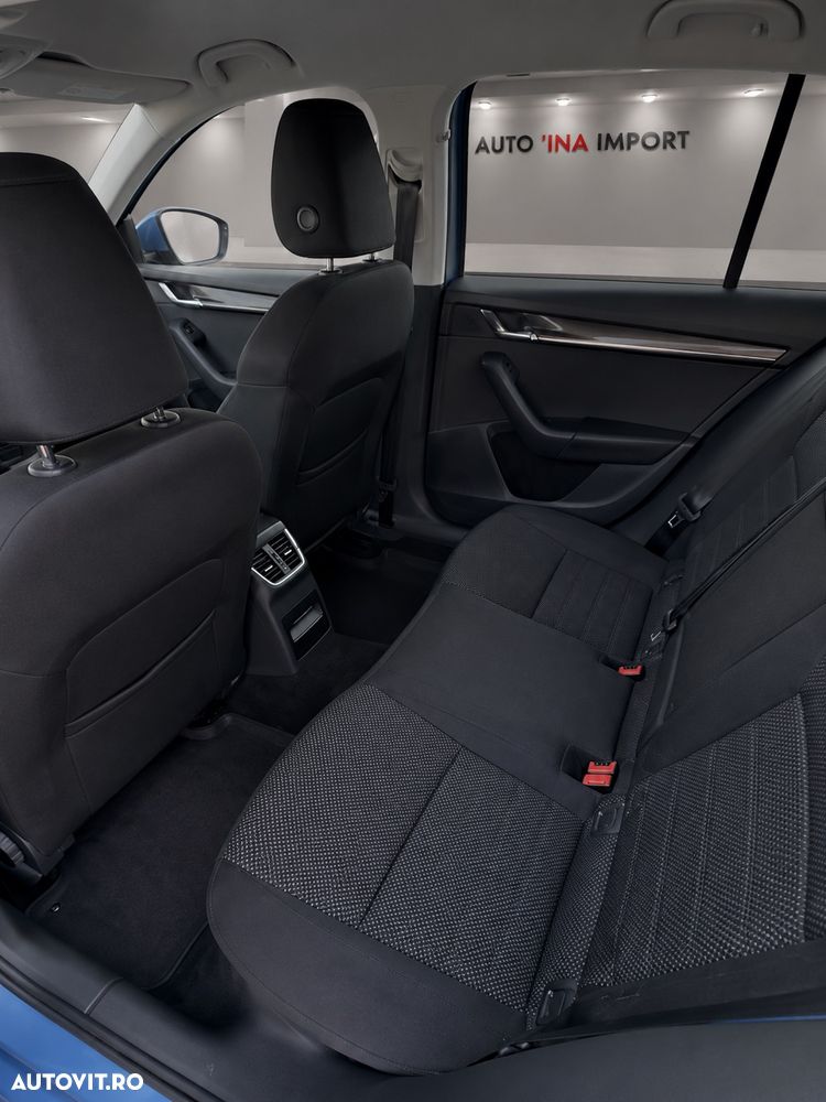 Skoda Octavia 2.0 TDI 4x4 DSG Scout - 5