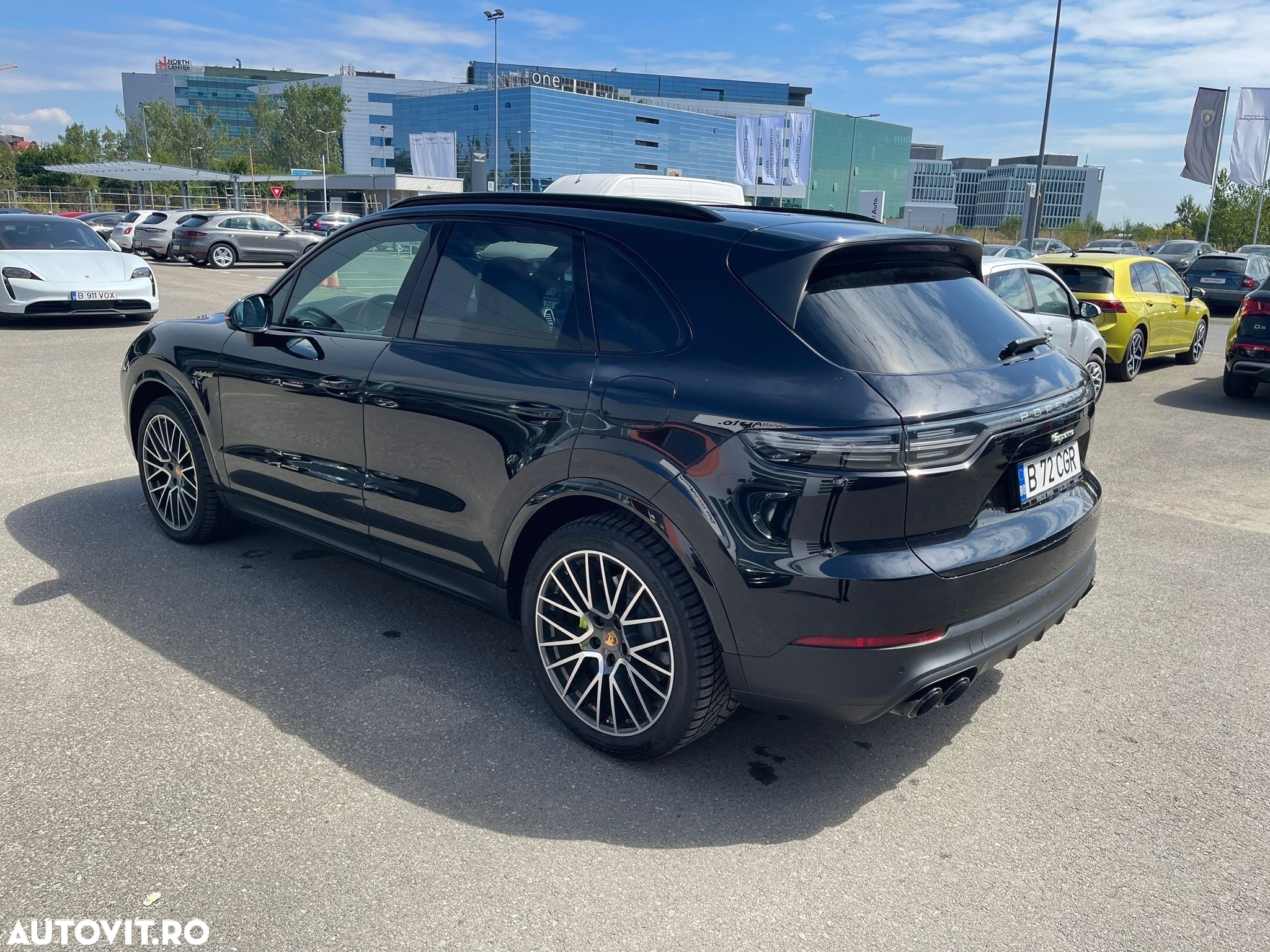 Porsche Cayenne - 4