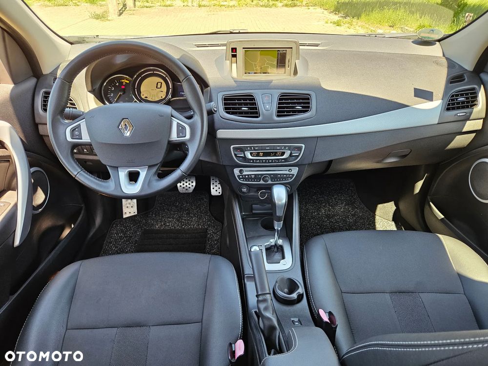 Renault Fluence dCi 110 FAP EDC Sportway - 21
