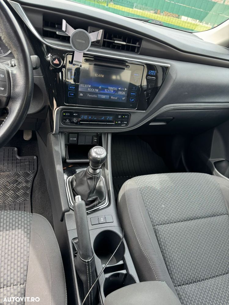 Toyota Corolla 1.6 Valvematic Luna - 13