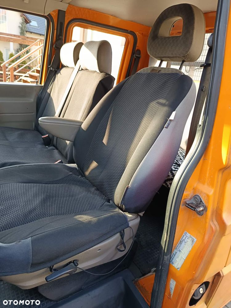 Volkswagen T4 DOKA - 19