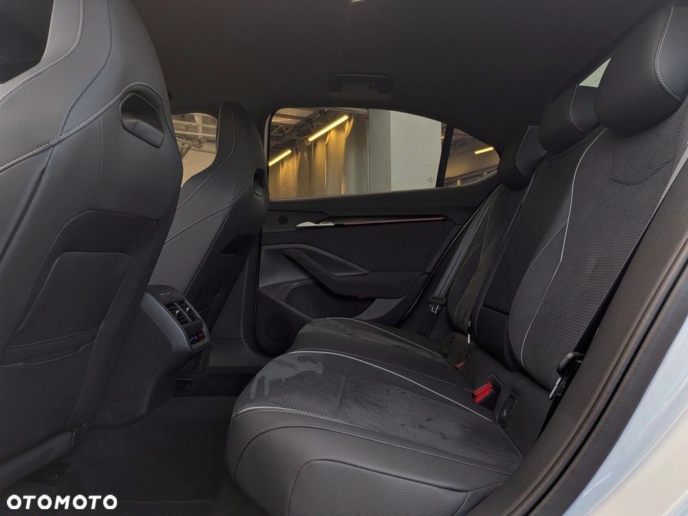 Skoda Superb 2.0 TSI Sportline DSG - 11